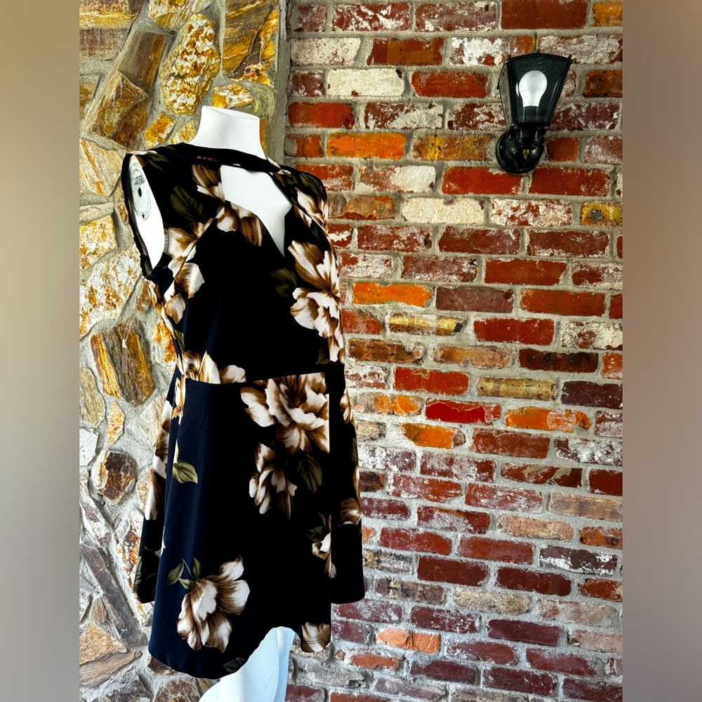 Charlotte russe, floral dress, excellent condition, size 1x, womans